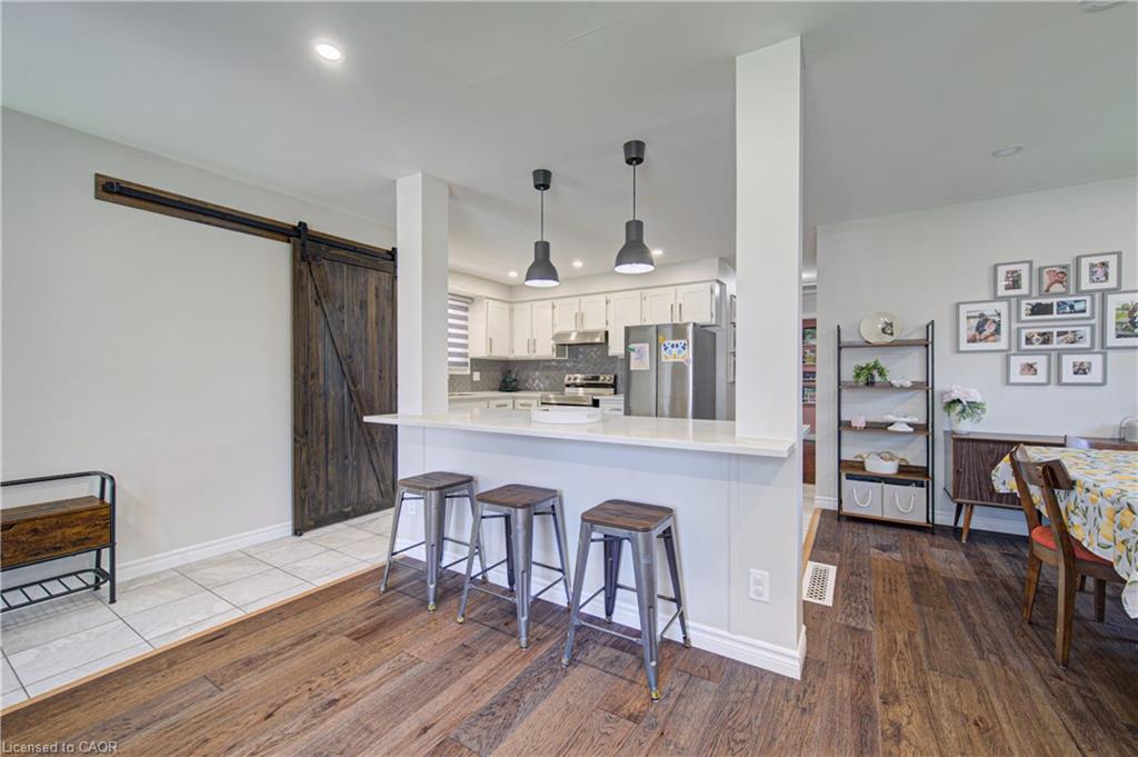 221 Devon Street Property Photo 8
