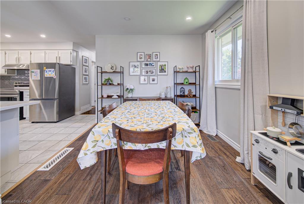 221 Devon Street Property Photo 12