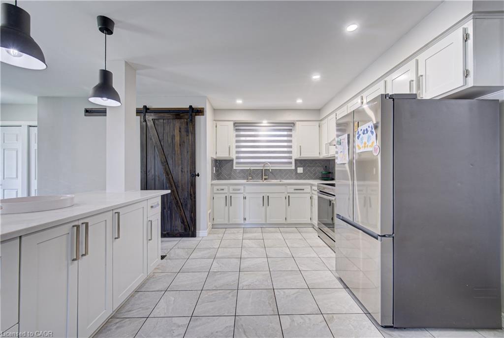 221 Devon Street Property Photo 15