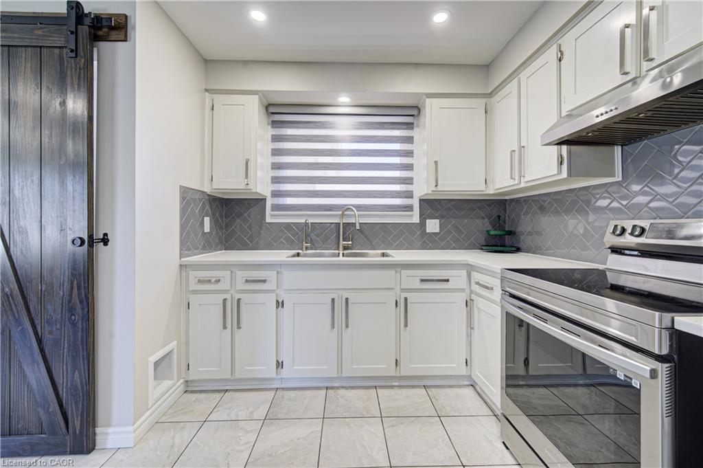 221 Devon Street Property Photo 17
