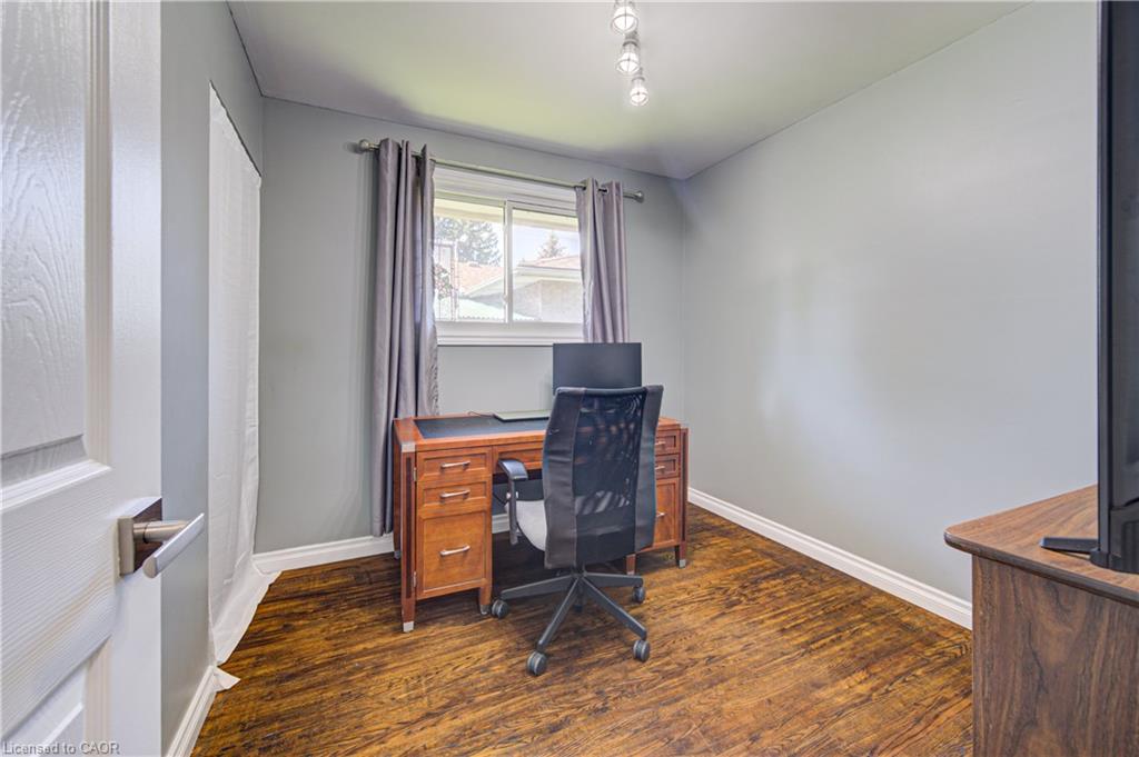 221 Devon Street Property Photo 26