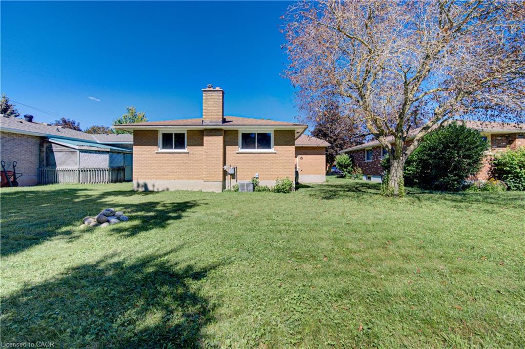 221 Devon Street Property Photo 29