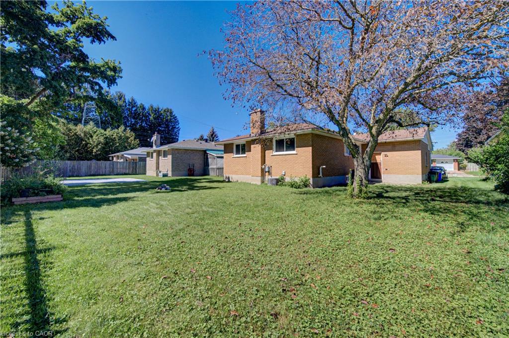 221 Devon Street Property Photo 30