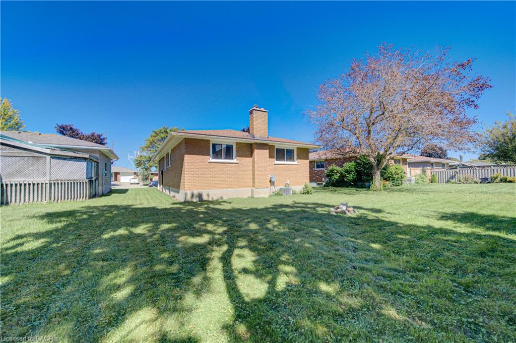 221 Devon Street Property Photo 31
