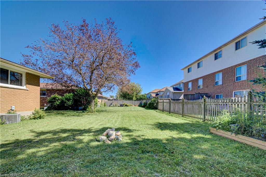 221 Devon Street Property Photo 36