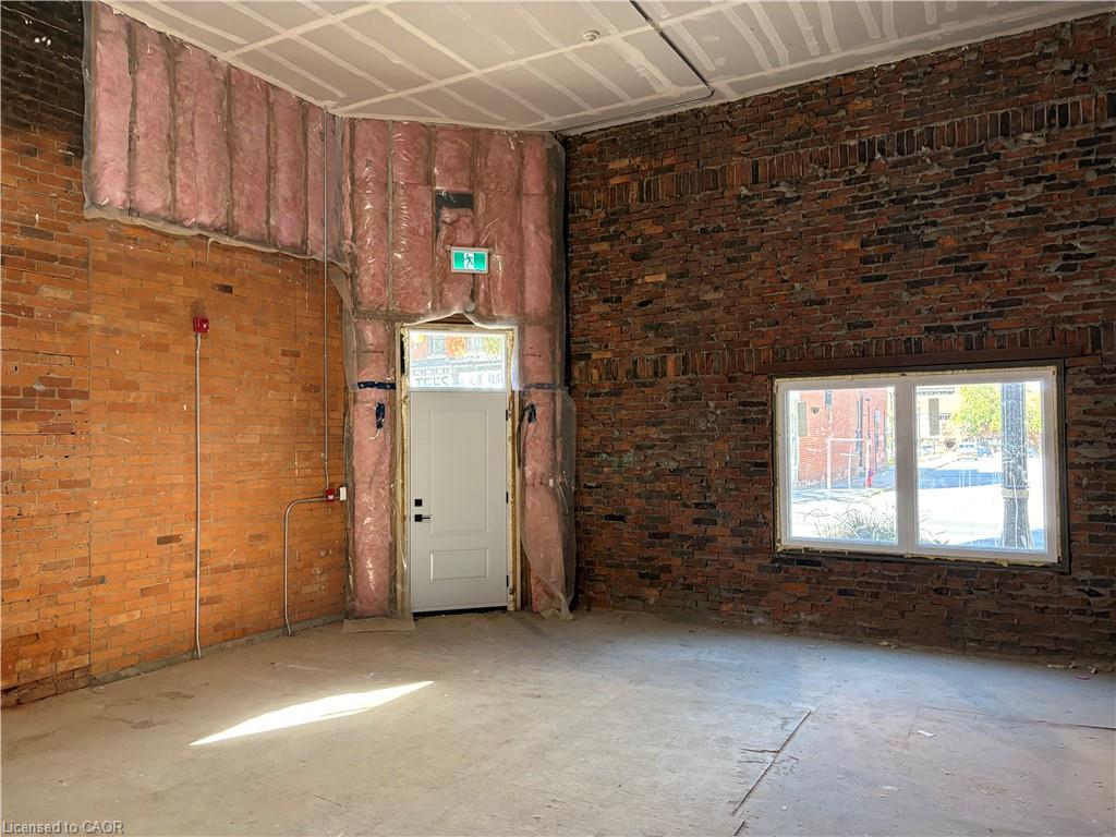 200-208 King Street E Property Photo 4