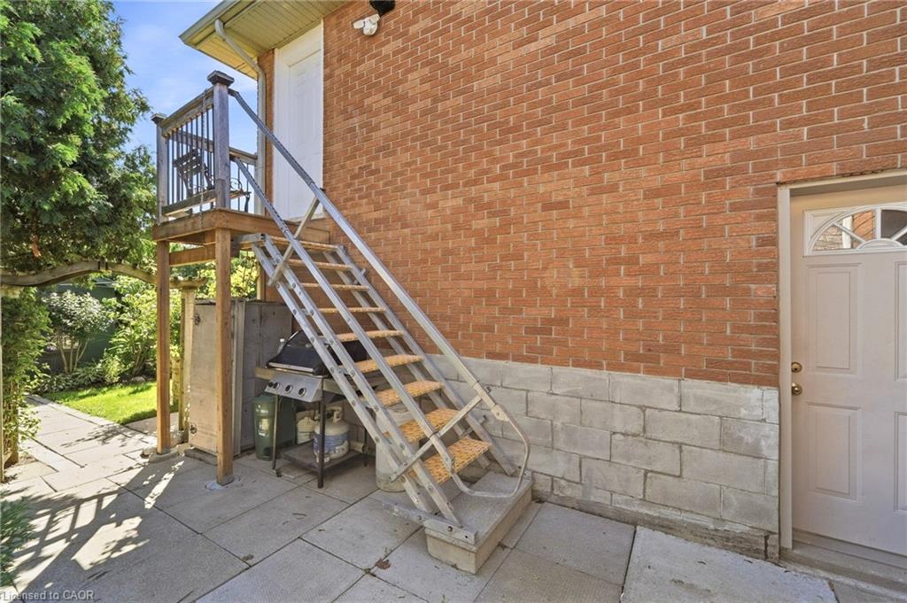 139 Glen Valley Drive Property Photo 42