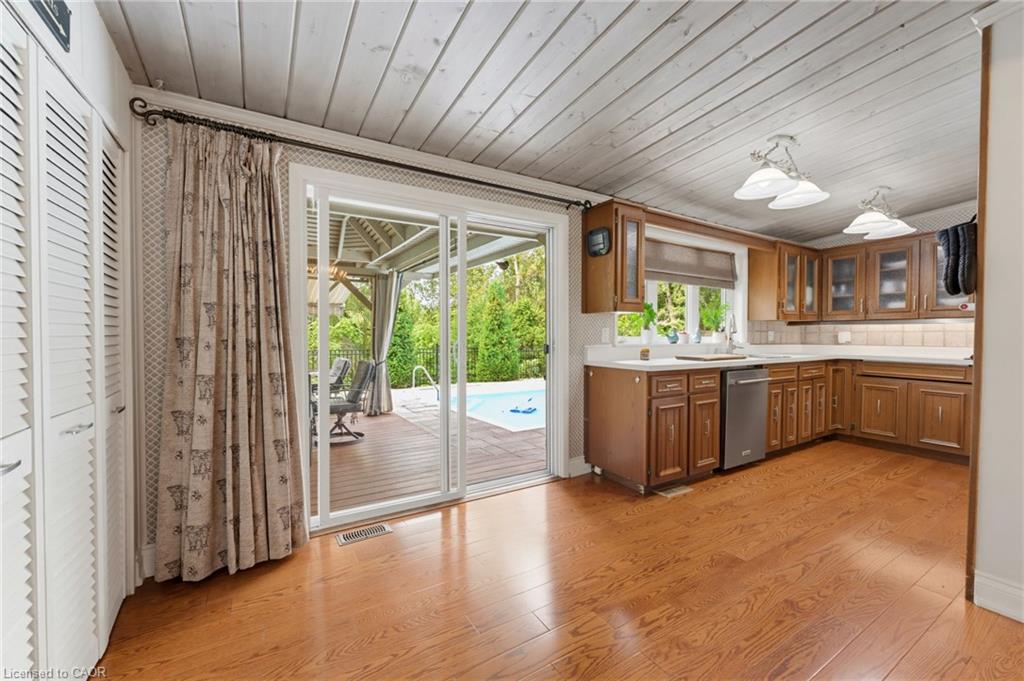 1316 Nevarc Drive Property Photo 12