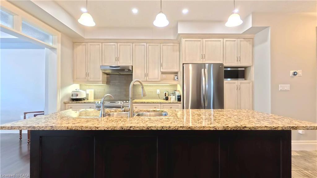 160 Oak Park Drive Property Photo 5