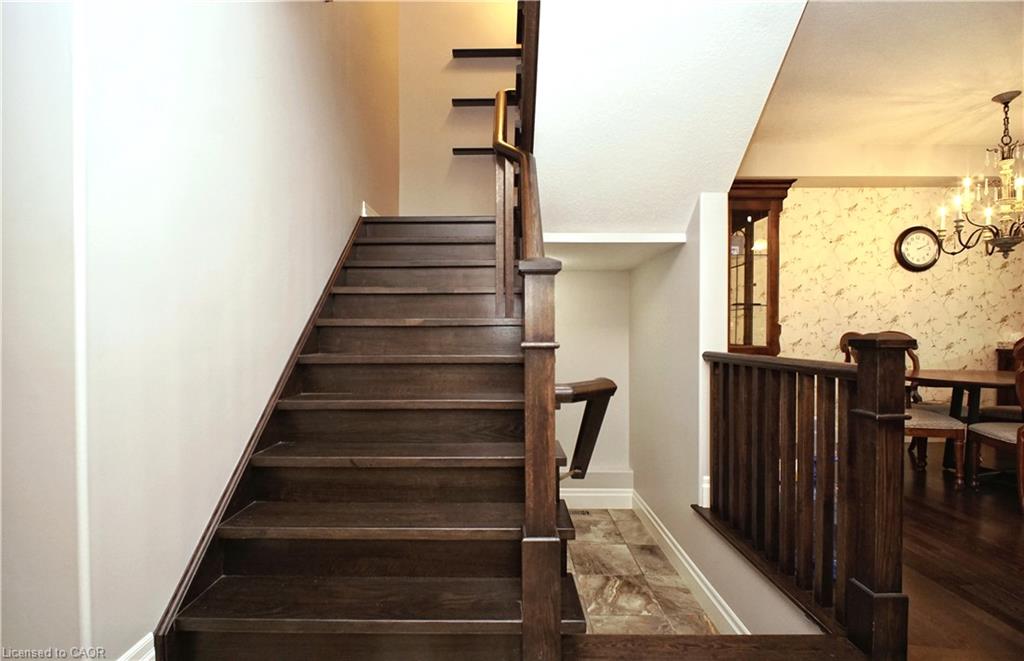 160 Oak Park Drive Property Photo 12