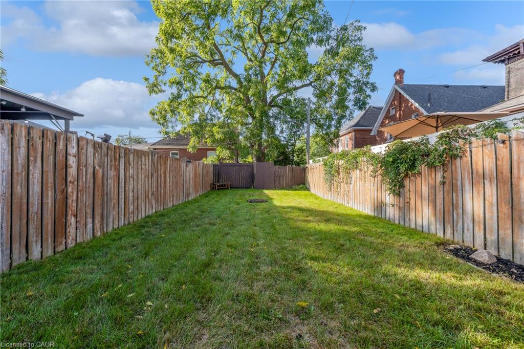 175 Wellington Street Property Photo 24