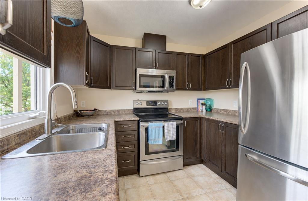 40-10 Foxglove Crescent Property Photo 13
