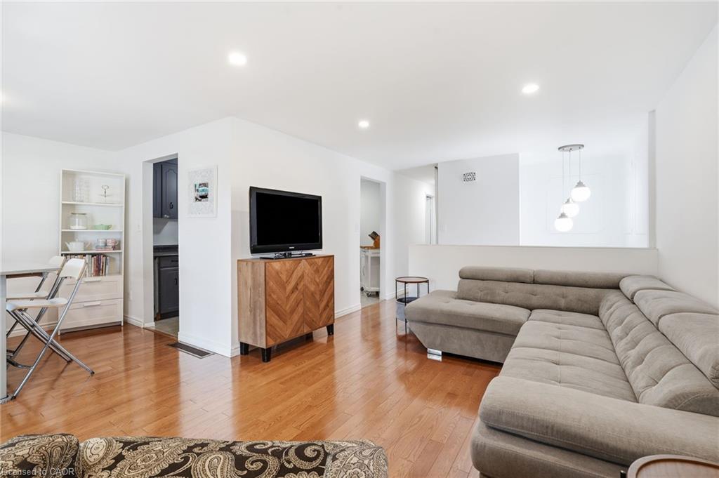3 Glengrove Avenue Property Photo 6