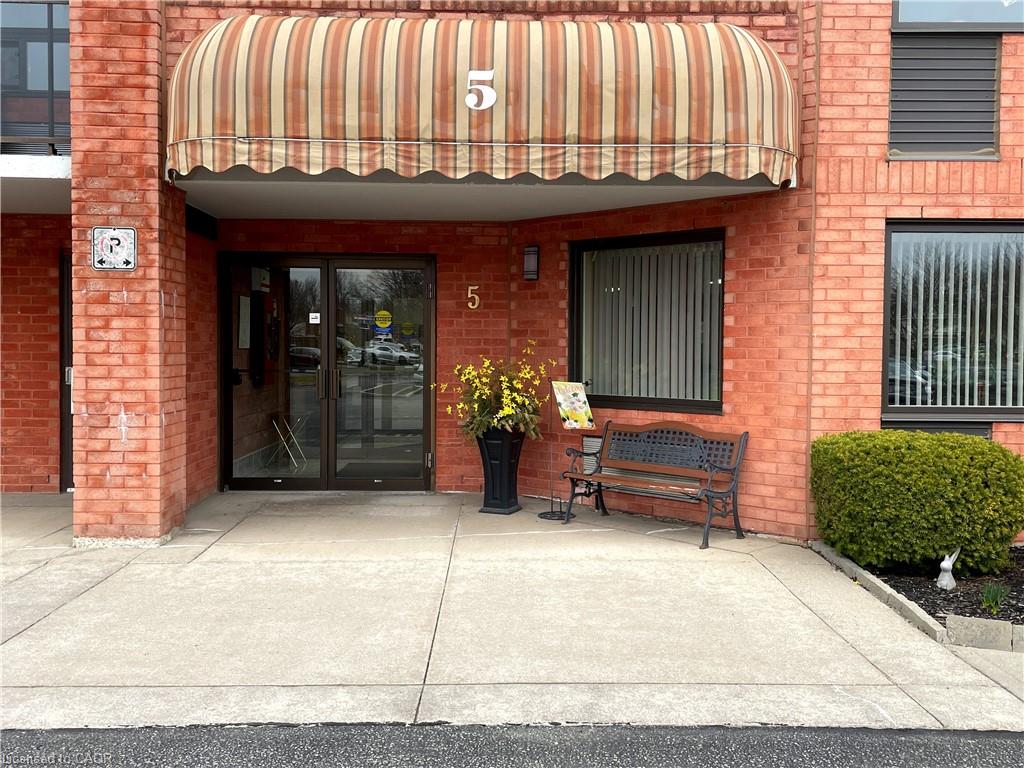 606-5 Mill Pond Court Property Photo 2