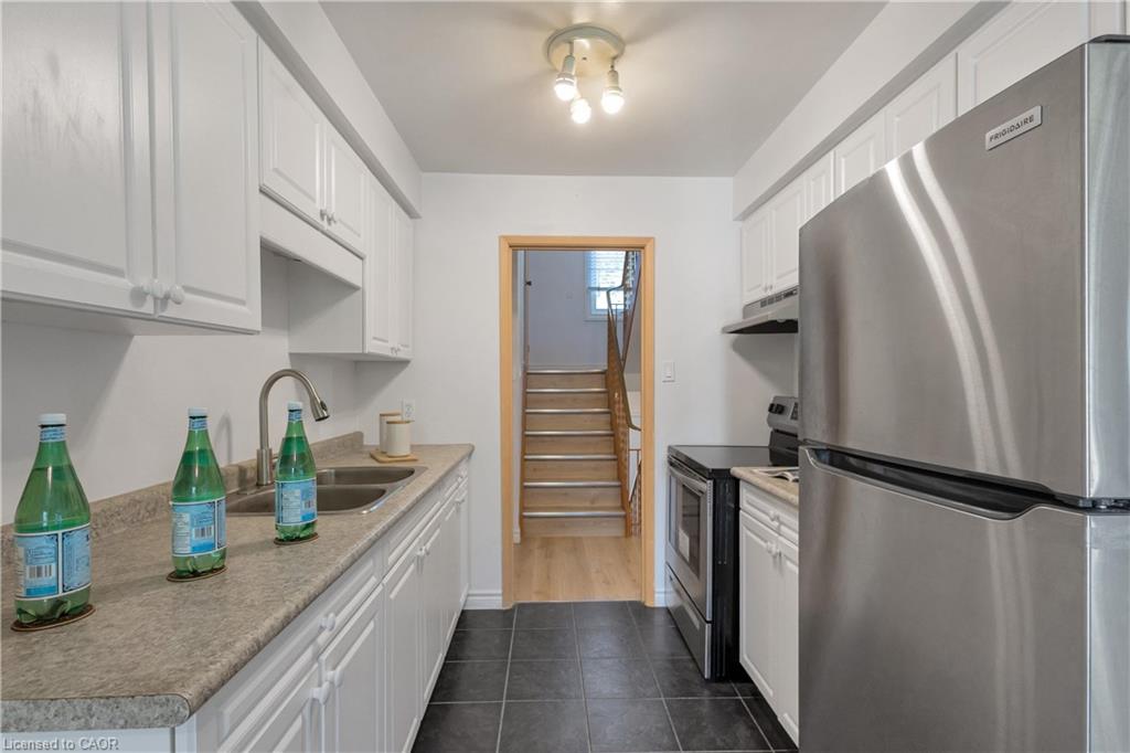 2-427 Keats Way Property Photo 11