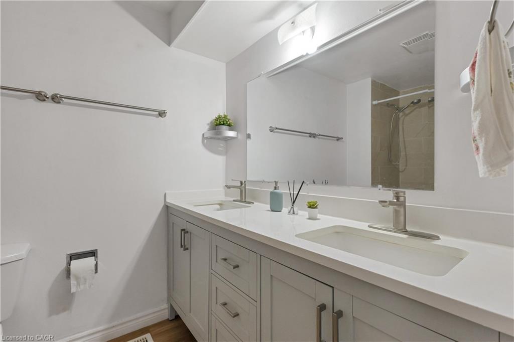 2-427 Keats Way Property Photo 17