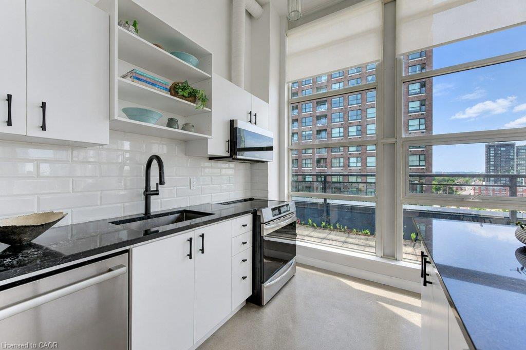 614-410 King Street W Property Photo 8