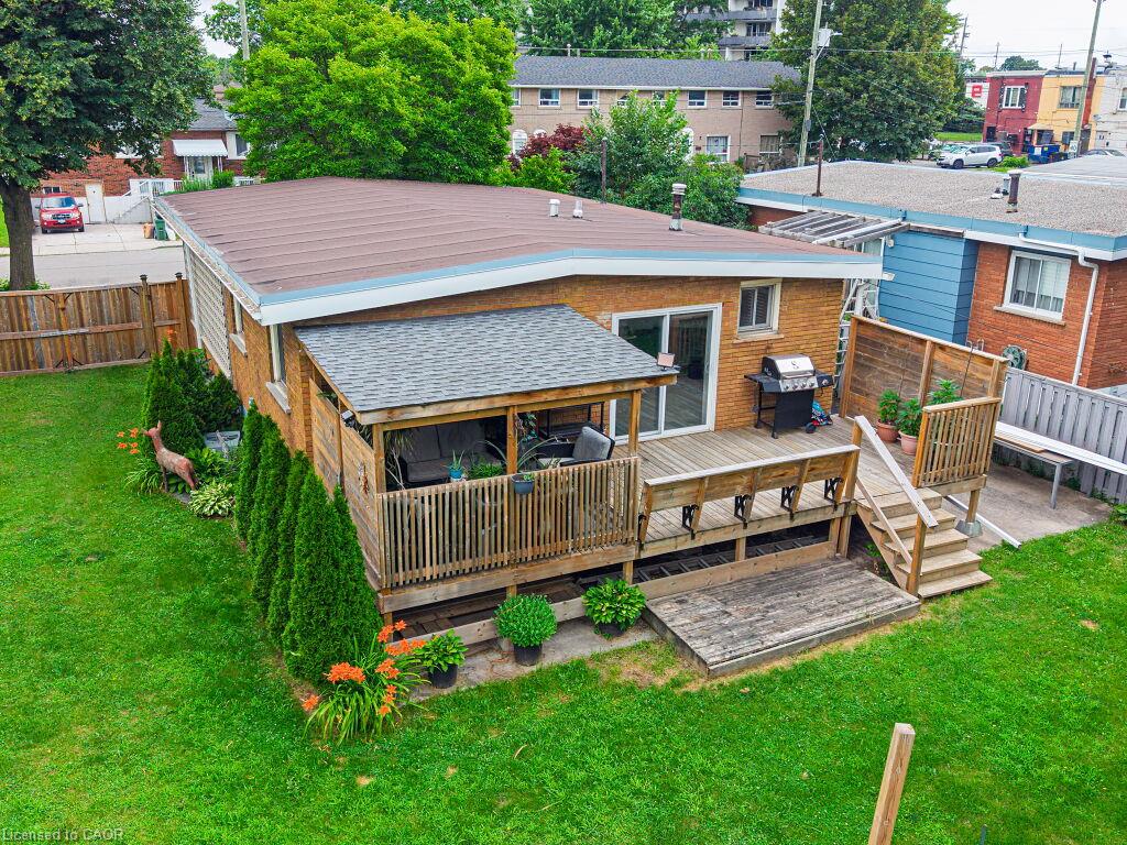 154 Luscombe Street Property Photo 8