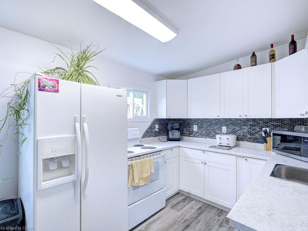 154 Luscombe Street Property Photo 16