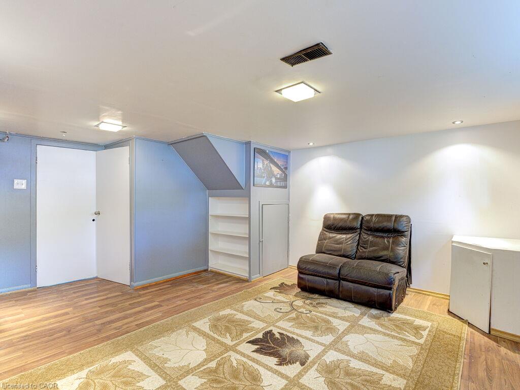 154 Luscombe Street Property Photo 24