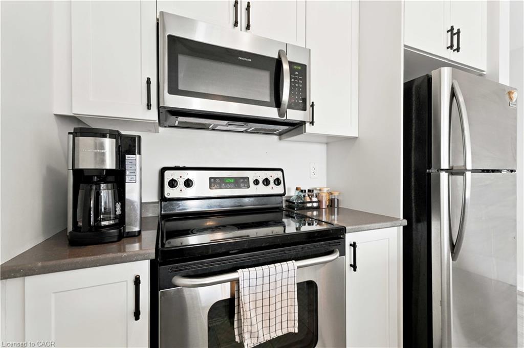 411-125 Shoreview Place Property Photo 12
