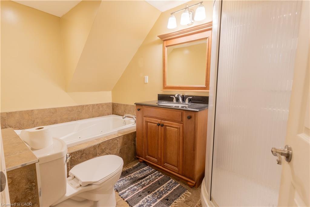 588 Drummerhill Crescent Property Photo 17