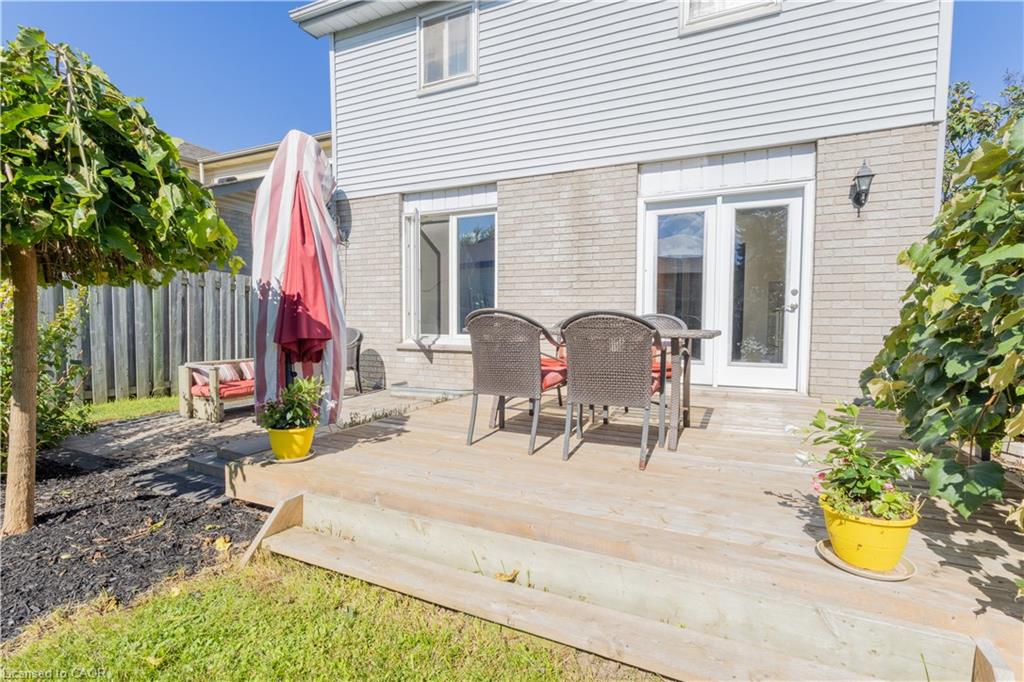 588 Drummerhill Crescent Property Photo 19