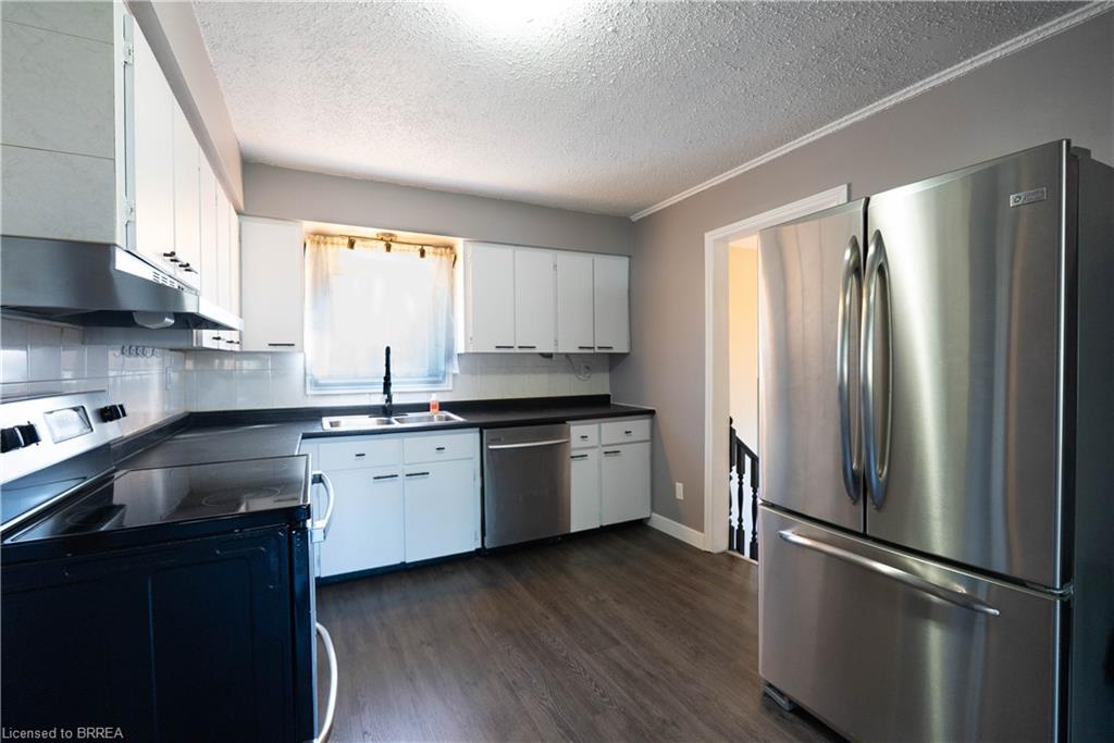 1773 Pierre Street Property Photo 8