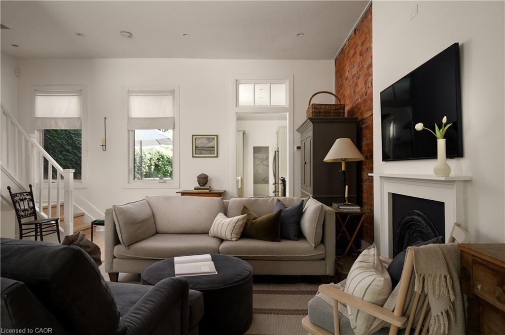 29 Steven Street Property Photo 7