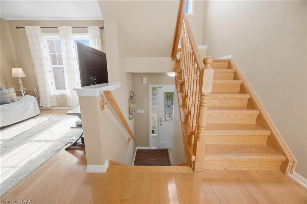 2413 Coho Way Property Photo 7