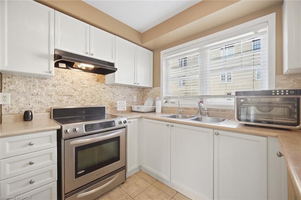 2413 Coho Way Property Photo 17