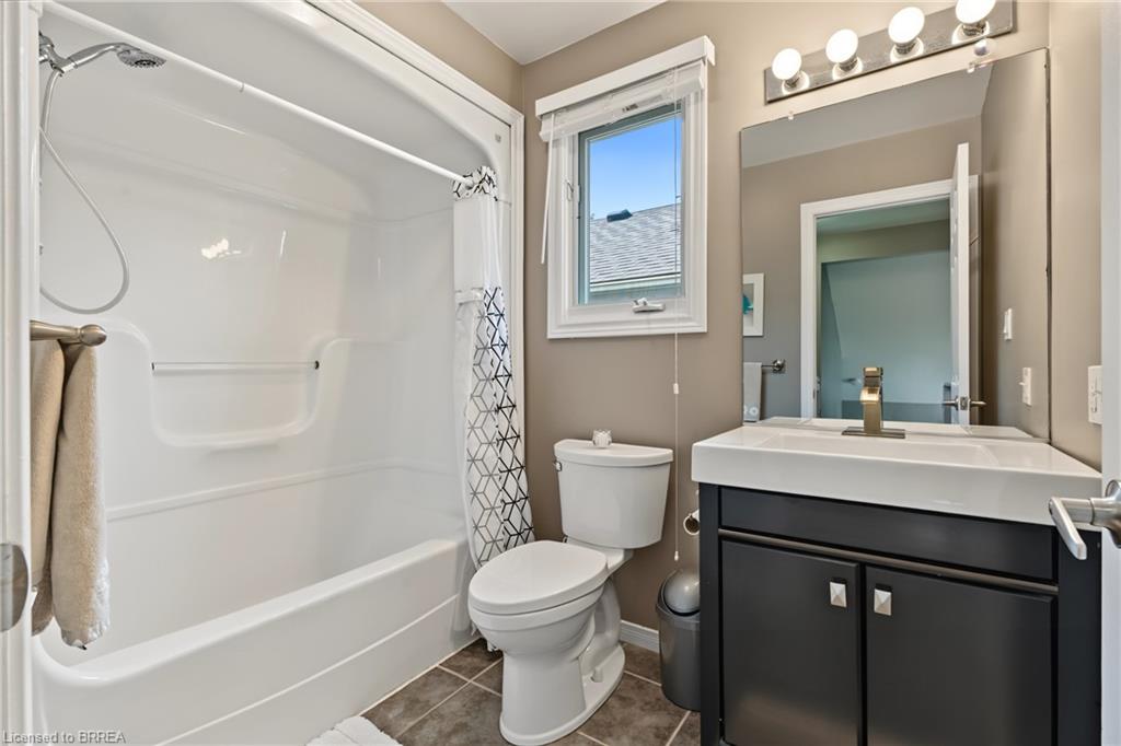 332 Grand River Avenue Property Photo 21