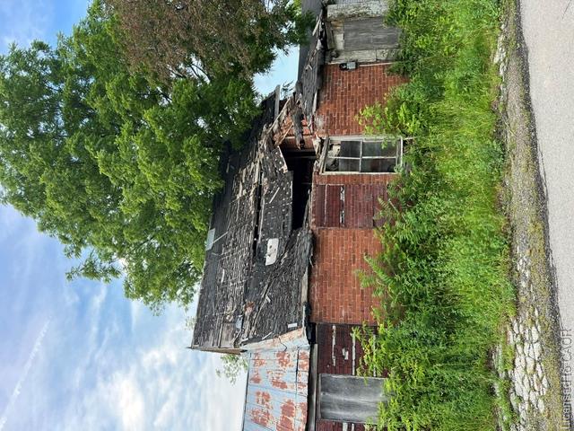 24 Talbot Lane Property Photo 6