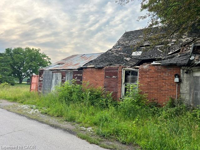 24 Talbot Lane Property Photo 8