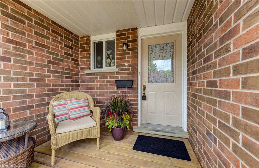 4-360 Cornridge Place Property Photo 2