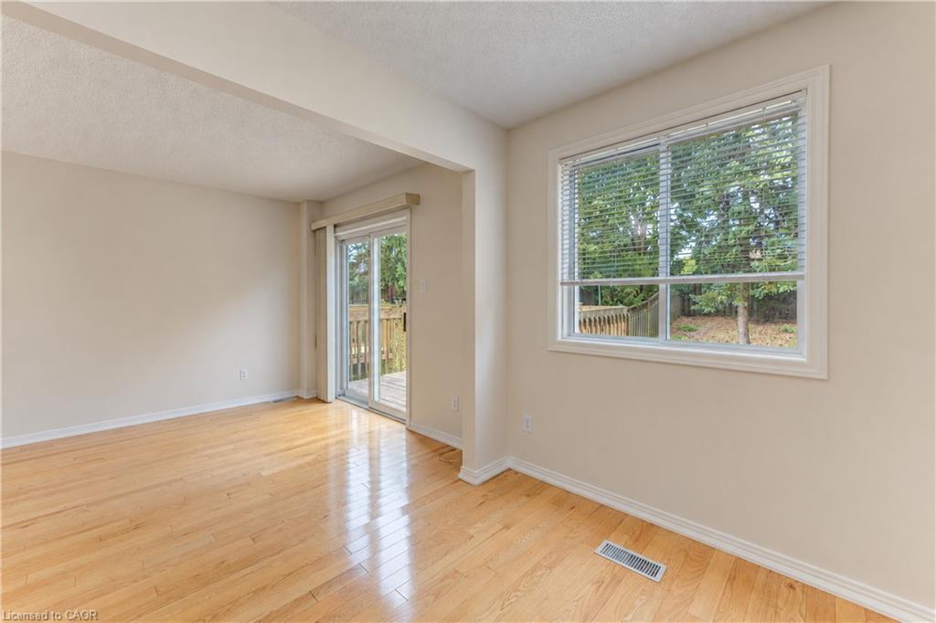 4-360 Cornridge Place Property Photo 14