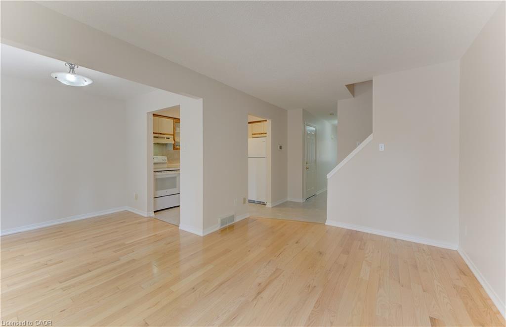 4-360 Cornridge Place Property Photo 17