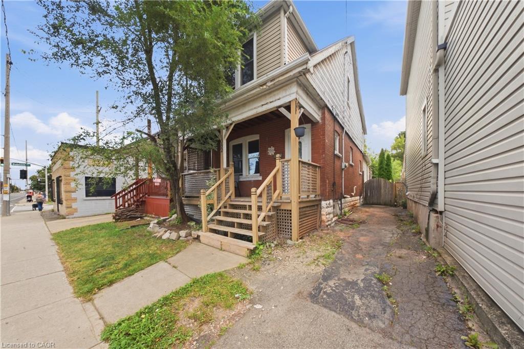 1082 Cannon Street E Property Photo 1