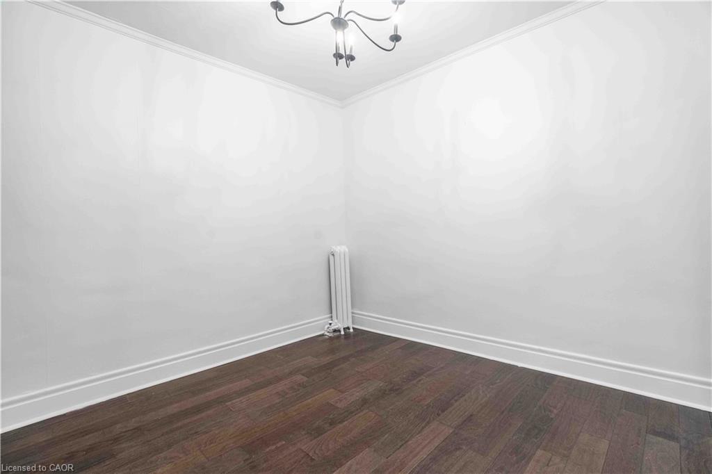 4-285 King Street W Property Photo 17