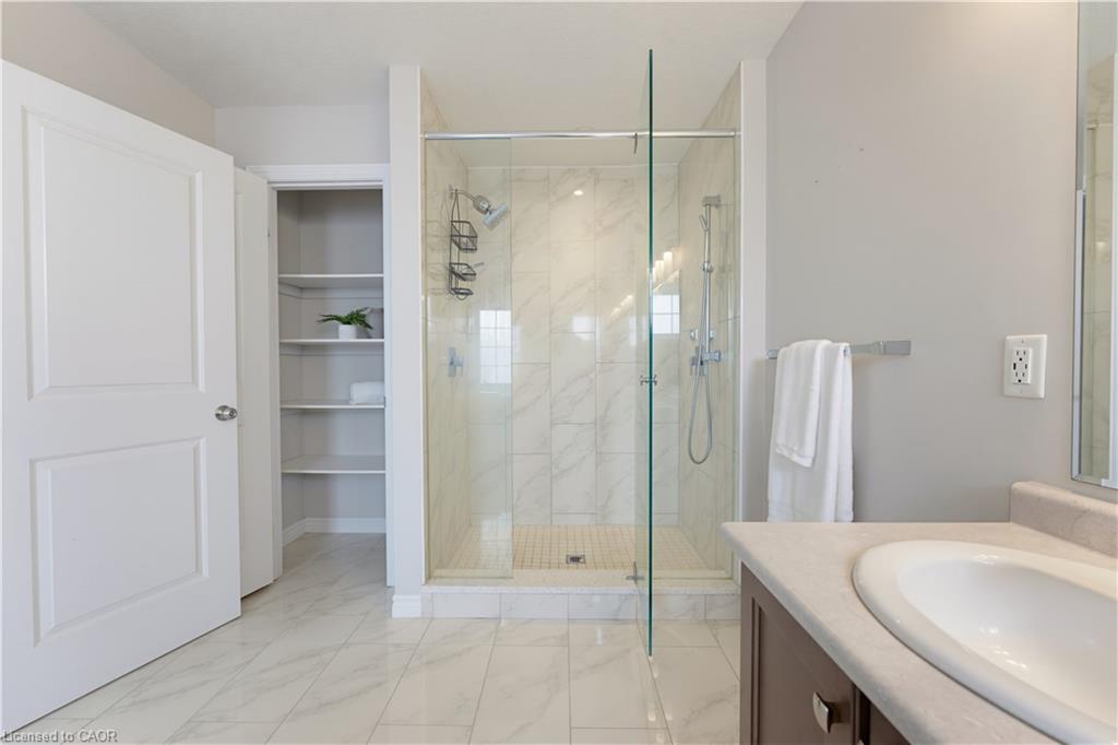 251 Cranbrook Street Property Photo 14