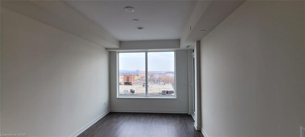 801-212 King William Street E Property Photo 16