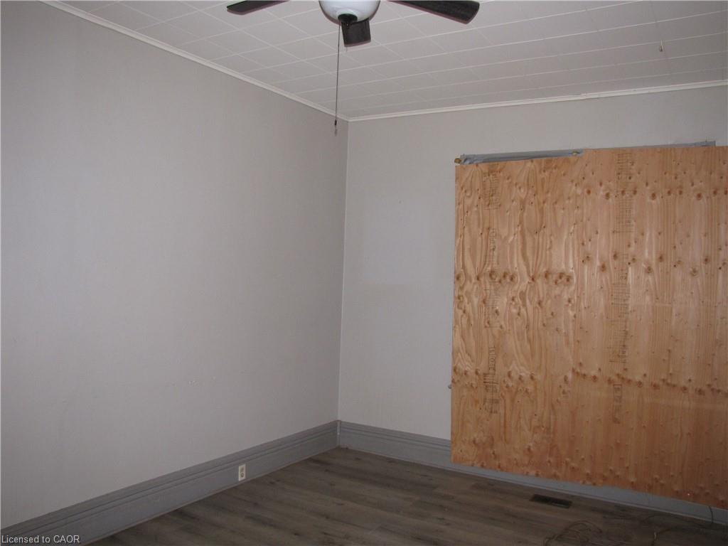 97 Kent Street N Property Photo 10