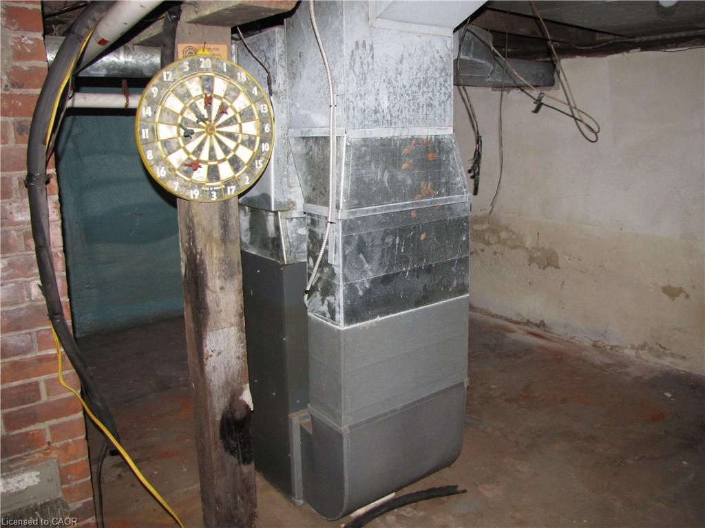 97 Kent Street N Property Photo 22