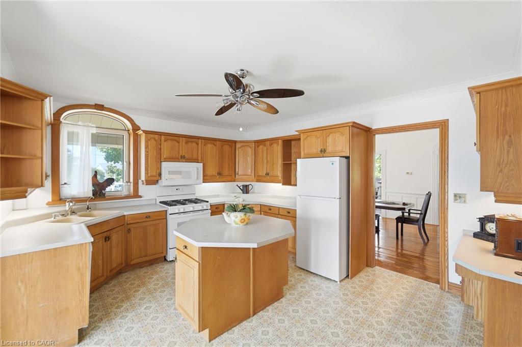 119 2nd Line Property Photo 5