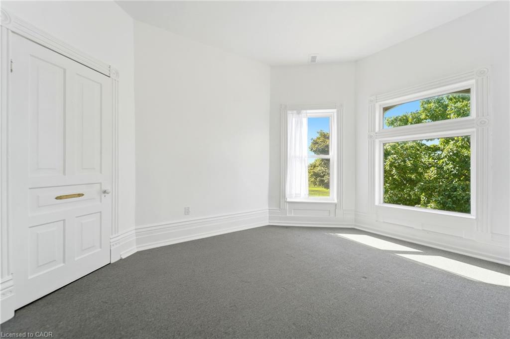 119 2nd Line Property Photo 17