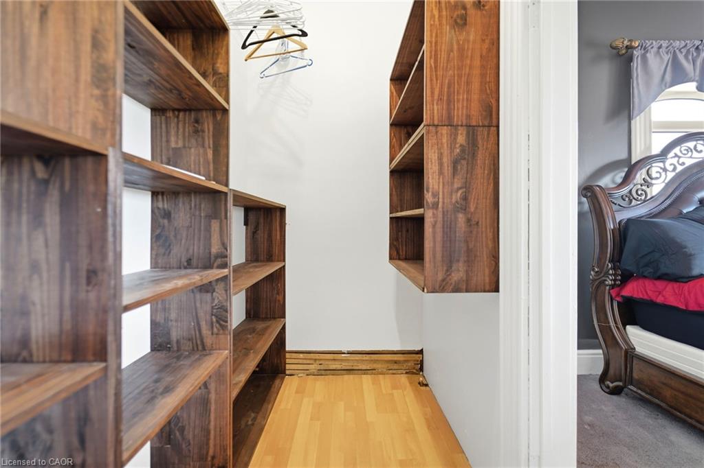 119 2nd Line Property Photo 22