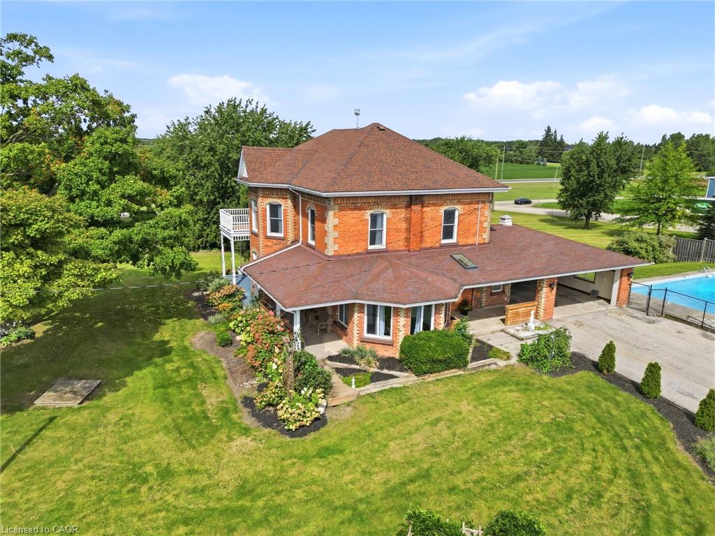 119 2nd Line Property Photo 33