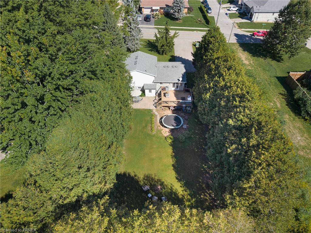 218 Mechanic Street W Property Photo 28