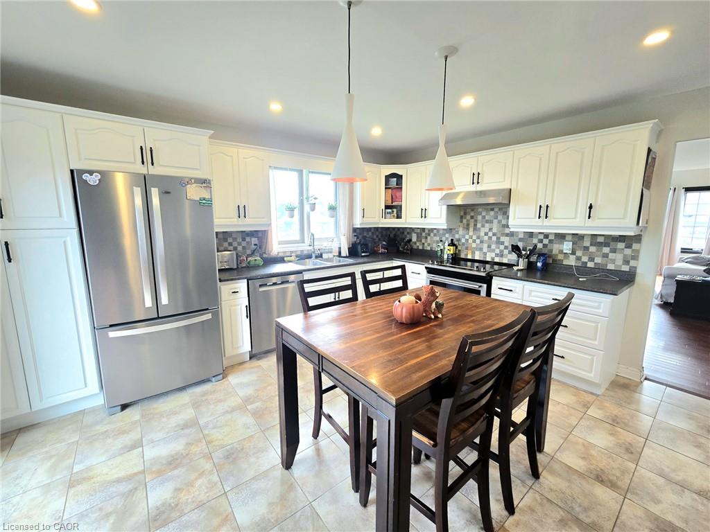 1 Driftwood Drive Property Photo 8