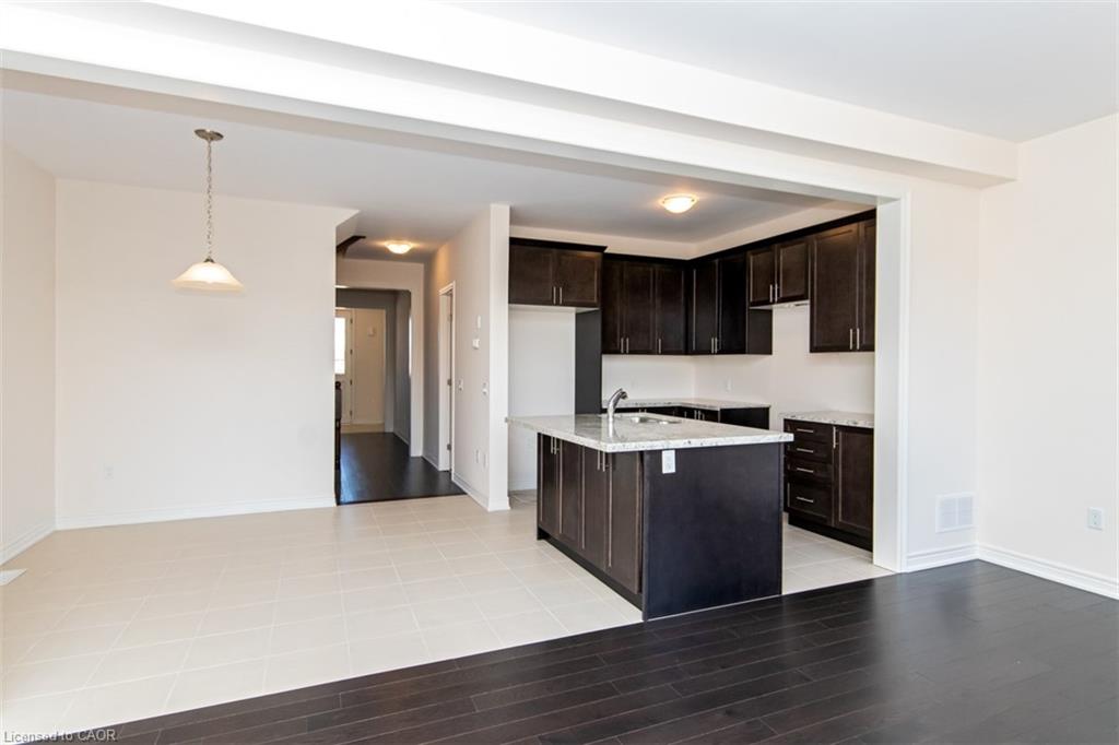 14 Cooley Grove Property Photo 13